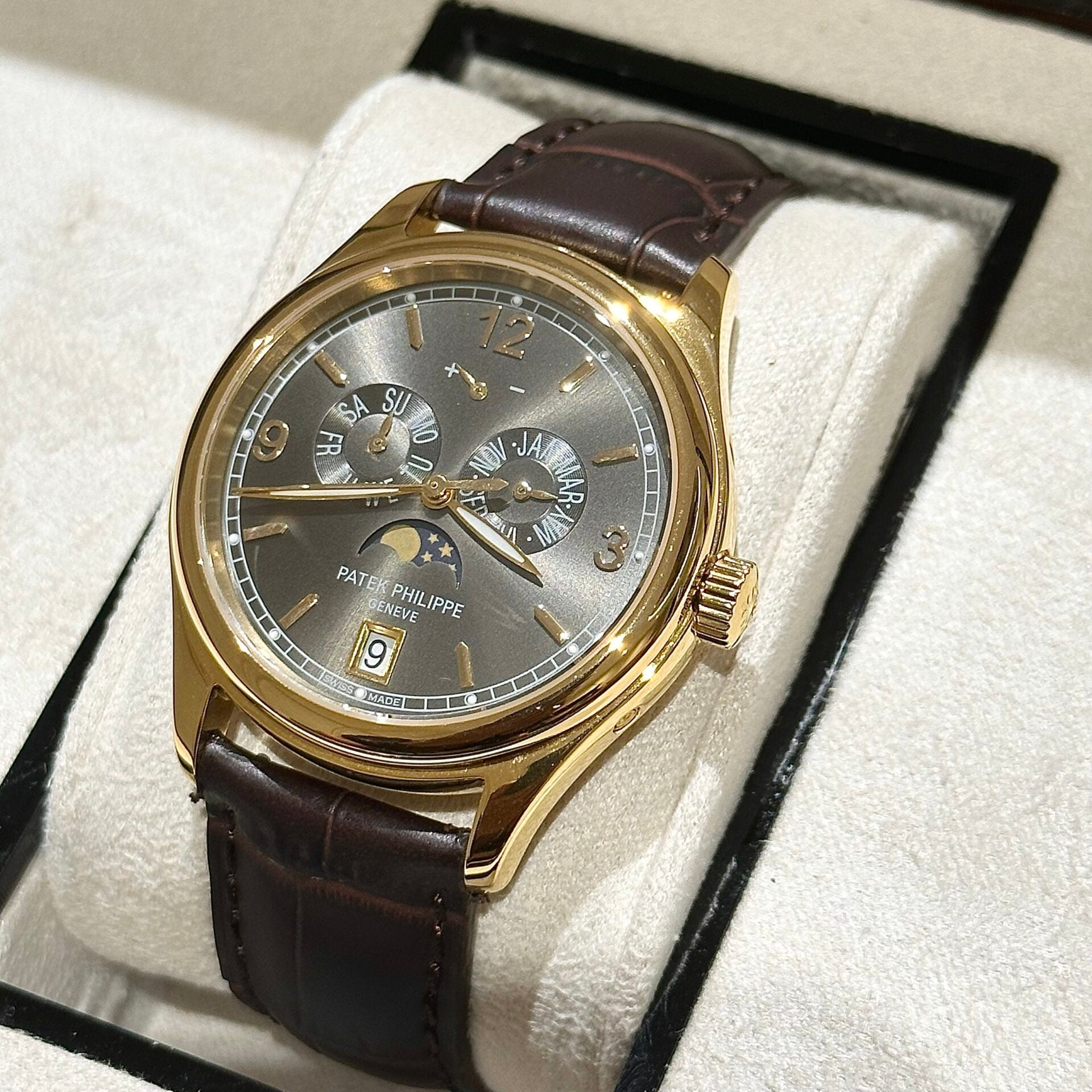 Patek Philippe Complications 5146J Watch Rose Gold 39mm - Image 2
