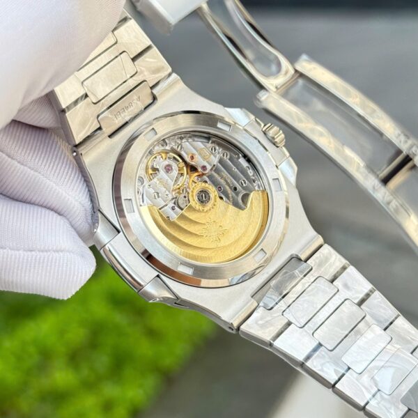 Patek Philippe Nautilus 5711 Watch White Dial Metal Wire 40mm - Image 7