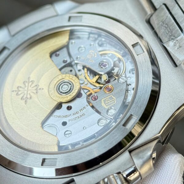 Patek Philippe Nautilus 5711 Watch White Dial Metal Wire 40mm - Image 8