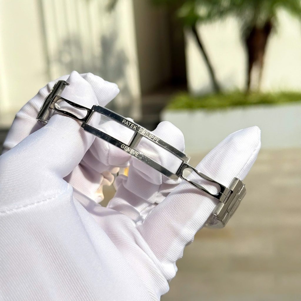 Đồng Hồ Patek Philippe Nautilus 5711 Rep Cao Cấp Mặt Xanh Lá Cây Máy Khắc Nhà Máy BBF 40mm (2)