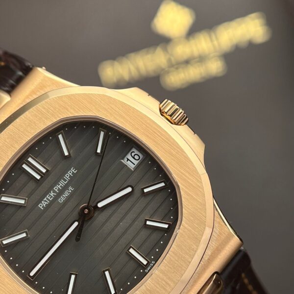 Patek Philippe Nautilus 5711 Watch Leather Strap 40mm - Image 4
