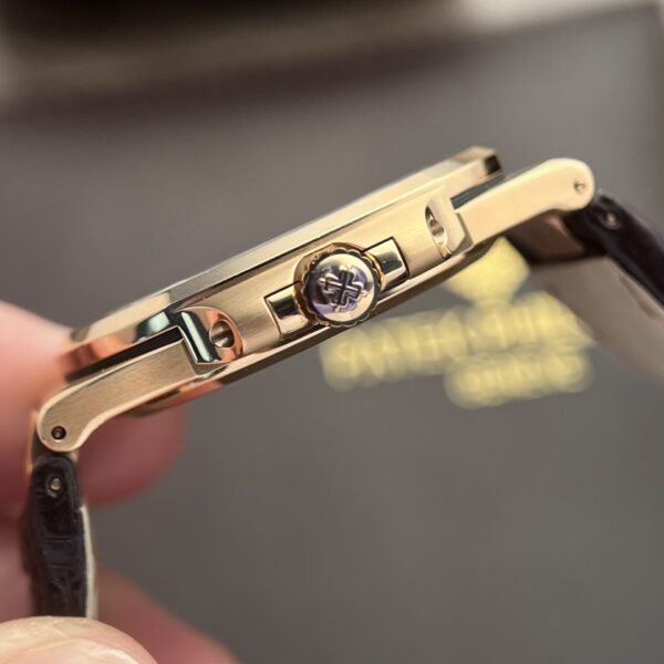 Patek Philippe Nautilus 5711 Watch Leather Strap 40mm - Image 5