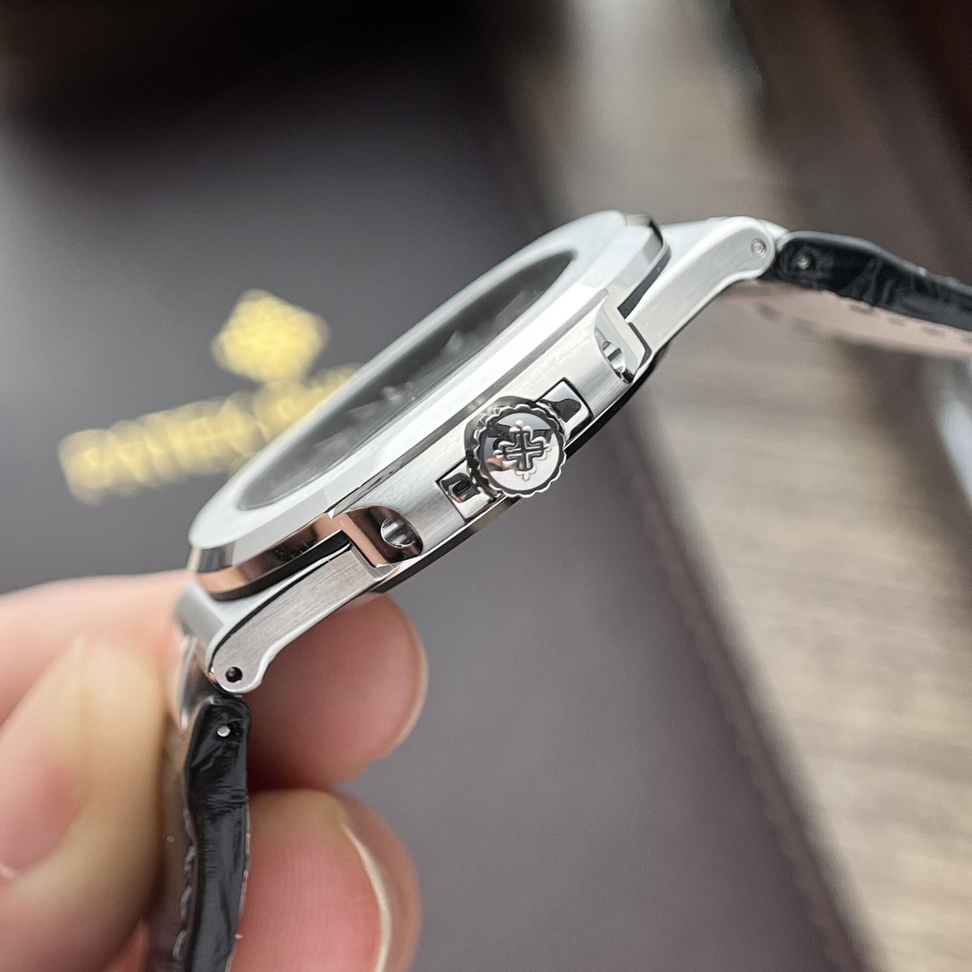 Patek Philippe Nautilus 5711 Watch Gray Dial 40mm - Image 5