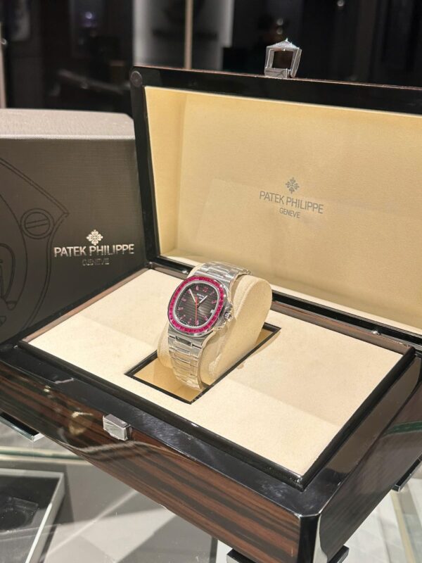 Patek Philippe Nautilus 5711 Watch Bezel Ruby Red 40mm - Image 5