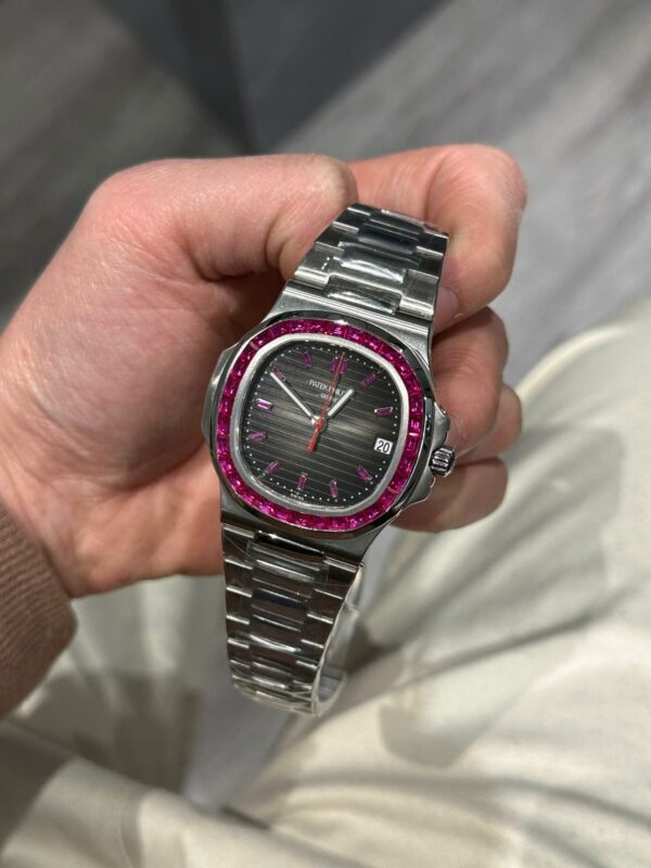 Patek Philippe Nautilus 5711 Watch Bezel Ruby Red 40mm - Image 3