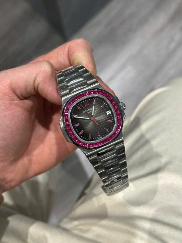 Patek Philippe Nautilus 5711 Watch Bezel Ruby Red 40mm - Image 2