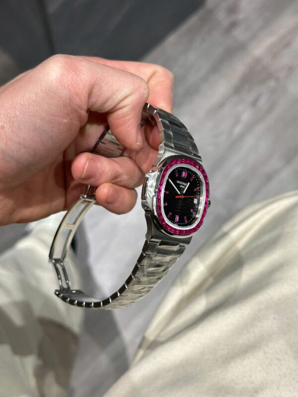 Patek Philippe Nautilus 5711 Watch Bezel Ruby Red 40mm - Image 8