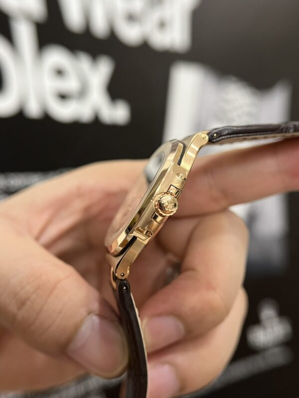 Patek Philippe Nautilus 5711 Watch Gold Wrapped 40mm - Image 4