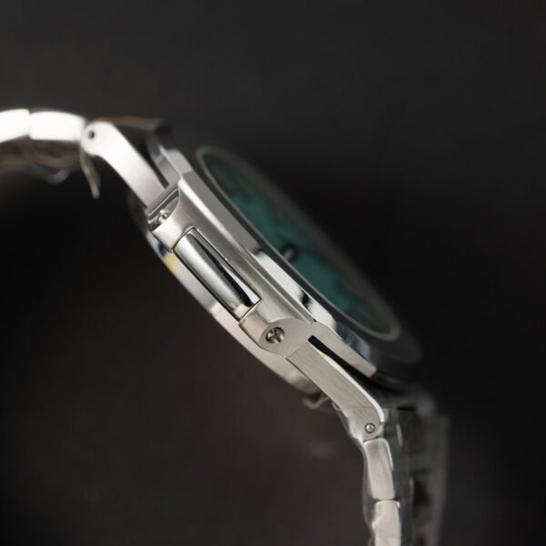 Patek Philippe Nautilus 5711 Tiffany Watch 40mm - Image 7