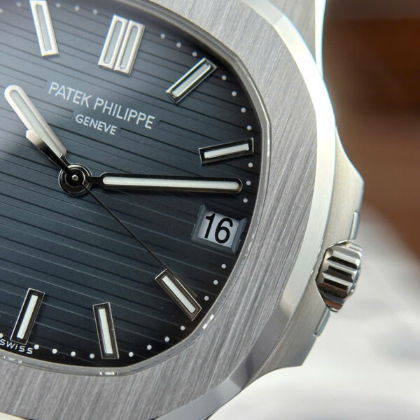 Patek Philippe Nautilus 5711 Watch Refined Full Options Like Auth 40mm - Image 7
