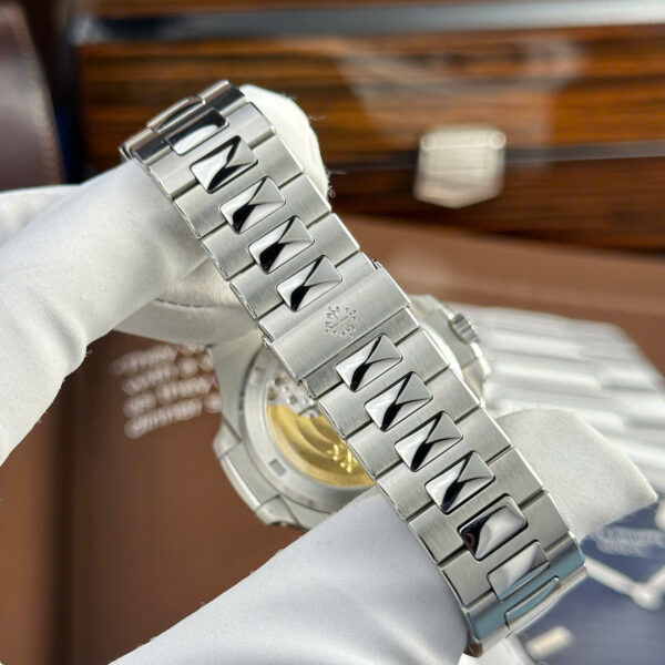 Patek Philippe Nautilus 5711 Full Options Green Dial Watch 40mm - Image 16