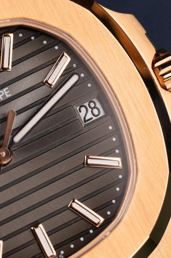 Patek Philippe Nautilus 5711R Watch Gray Dial Leather Strap 40mm - Image 6
