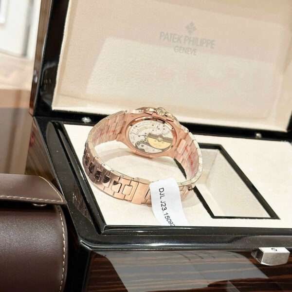Patek Philippe Nautilus 5712 Gold Wrapped Chocolate Dial 40mm - Image 2