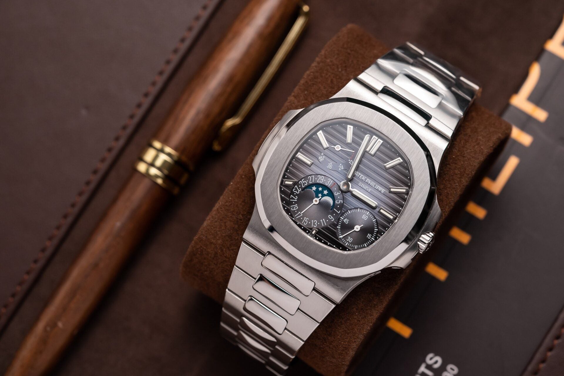 Patek Philippe Nautilus 5712 Watch Gray Dial 40mm