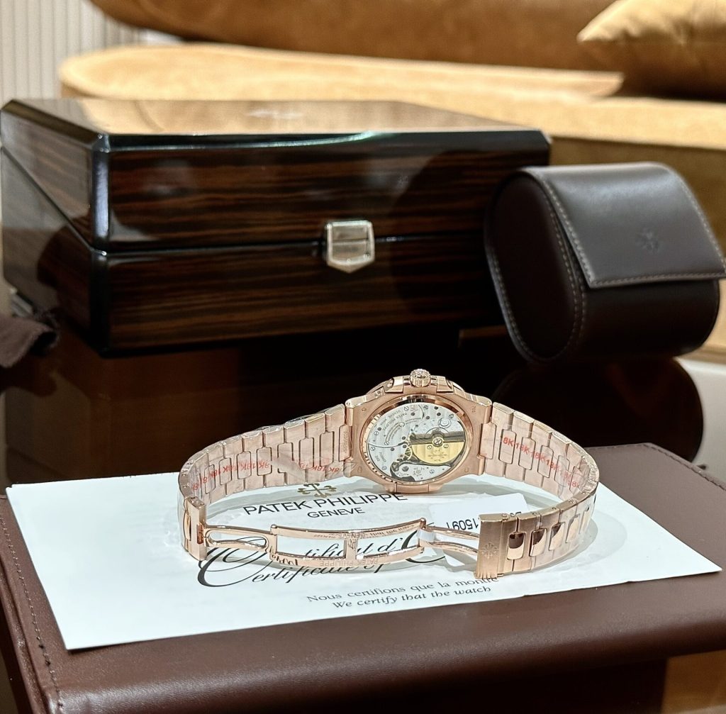 Đồng Hồ Patek Philippe Nautilus 5712R Chế Tác Bọc Vàng Hồng GRF 40mm (1)