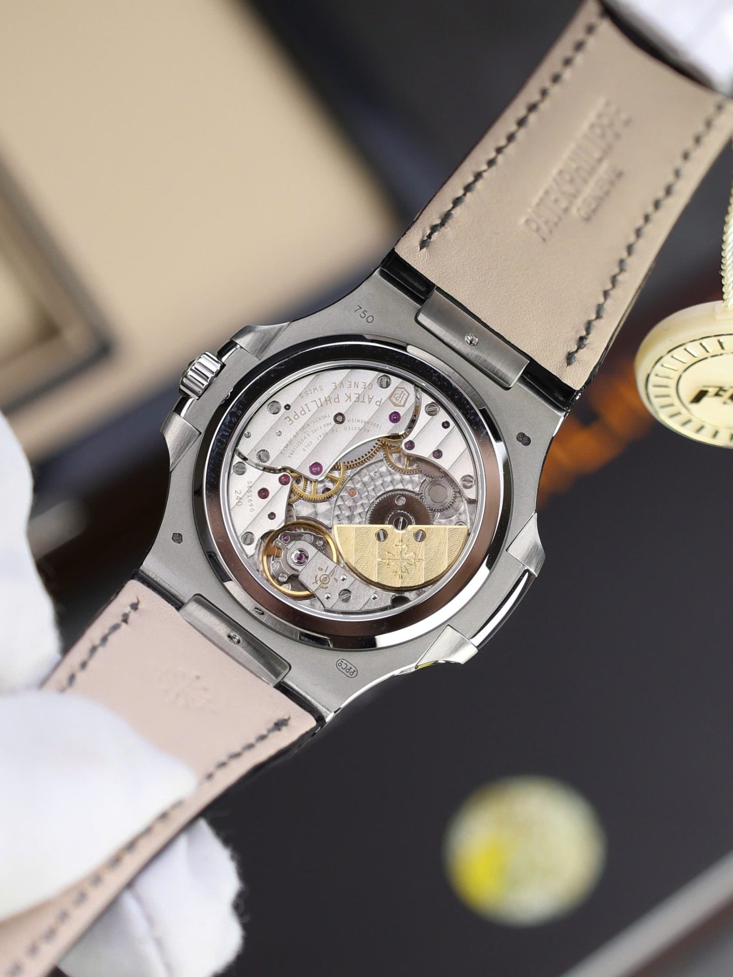 Patek Philippe Nautilus 5724 Blue Dial Watch Full Function 40mm - Image 8