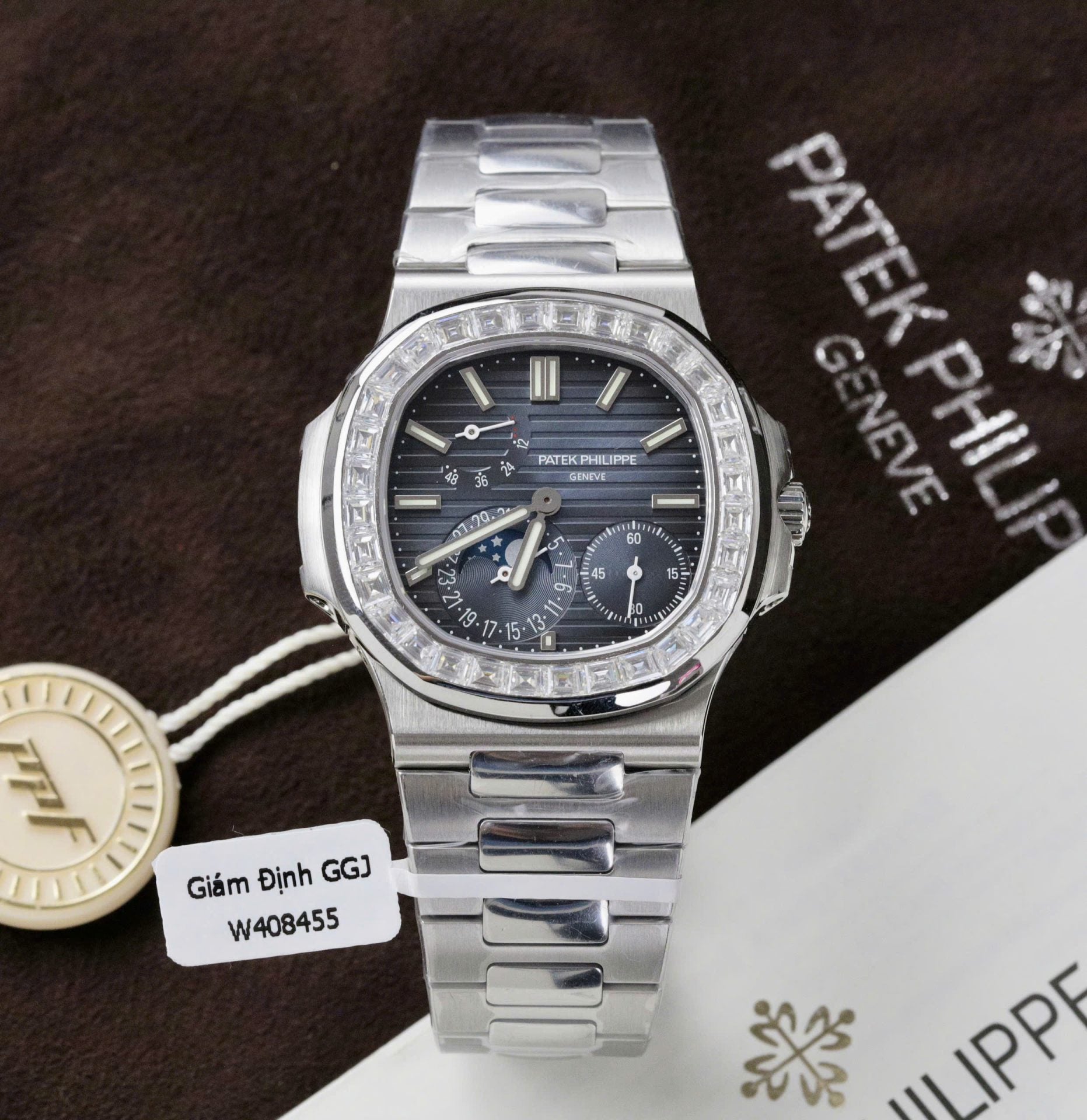 Patek Philippe Nautilus 5724G Dial Watch Diamonds Moissanite Baguette 40mm