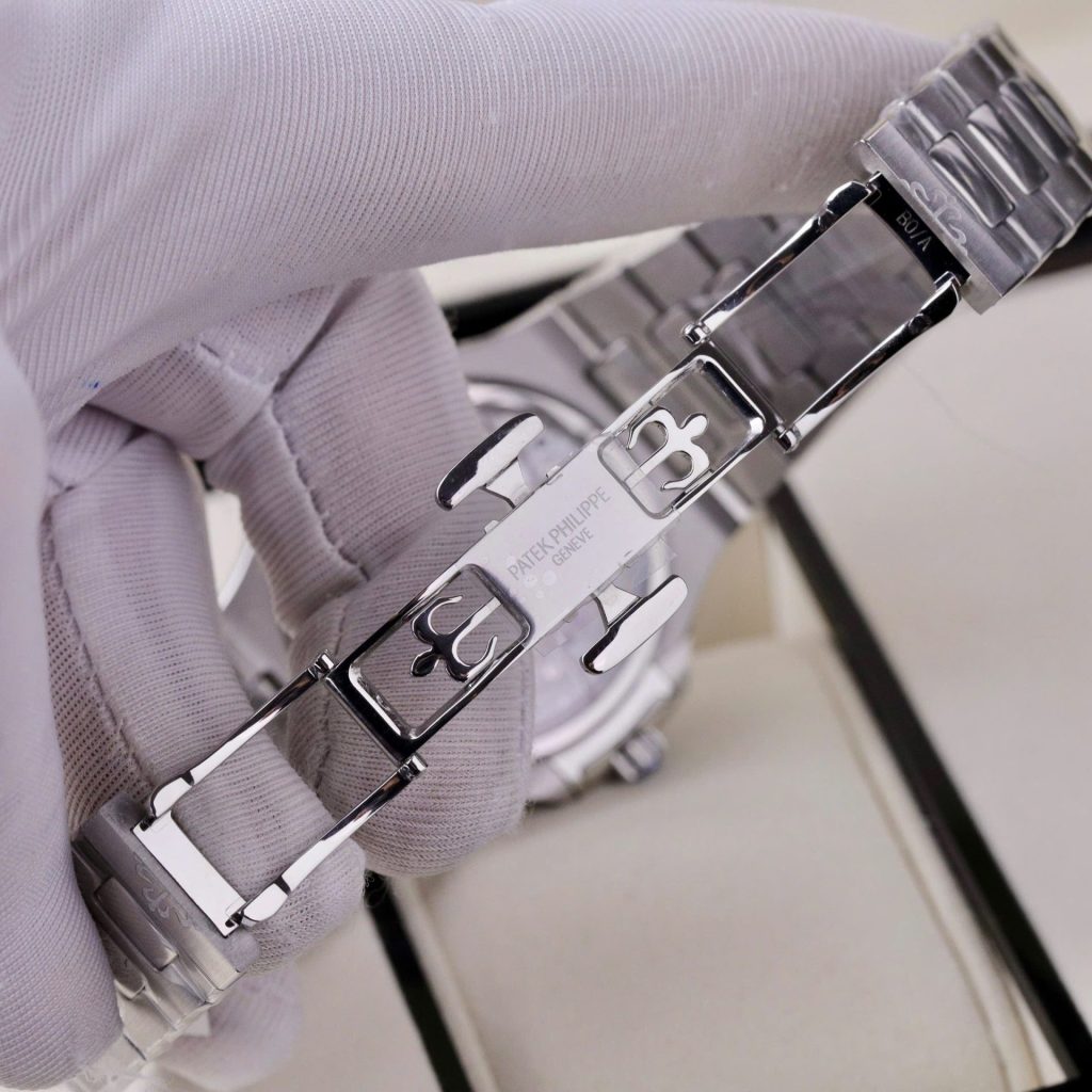 Đồng Hồ Patek Philippe Nautilus 5740 Chế Tác Nam Mặt Xanh Dương Dây Kim Loại 40mm (2)