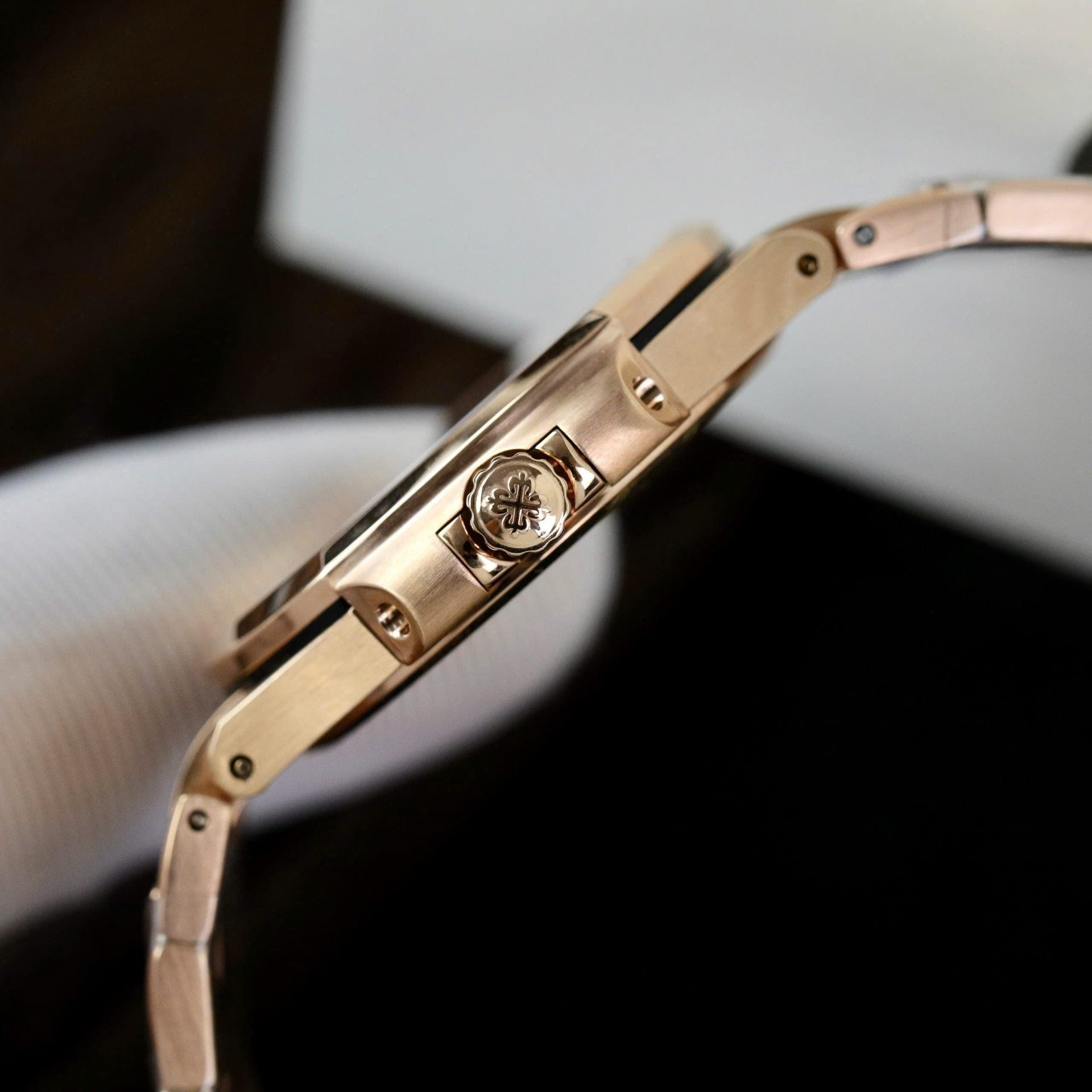 Patek Philippe Nautilus 7010 Watch Women Dial Black 32mm - Image 6