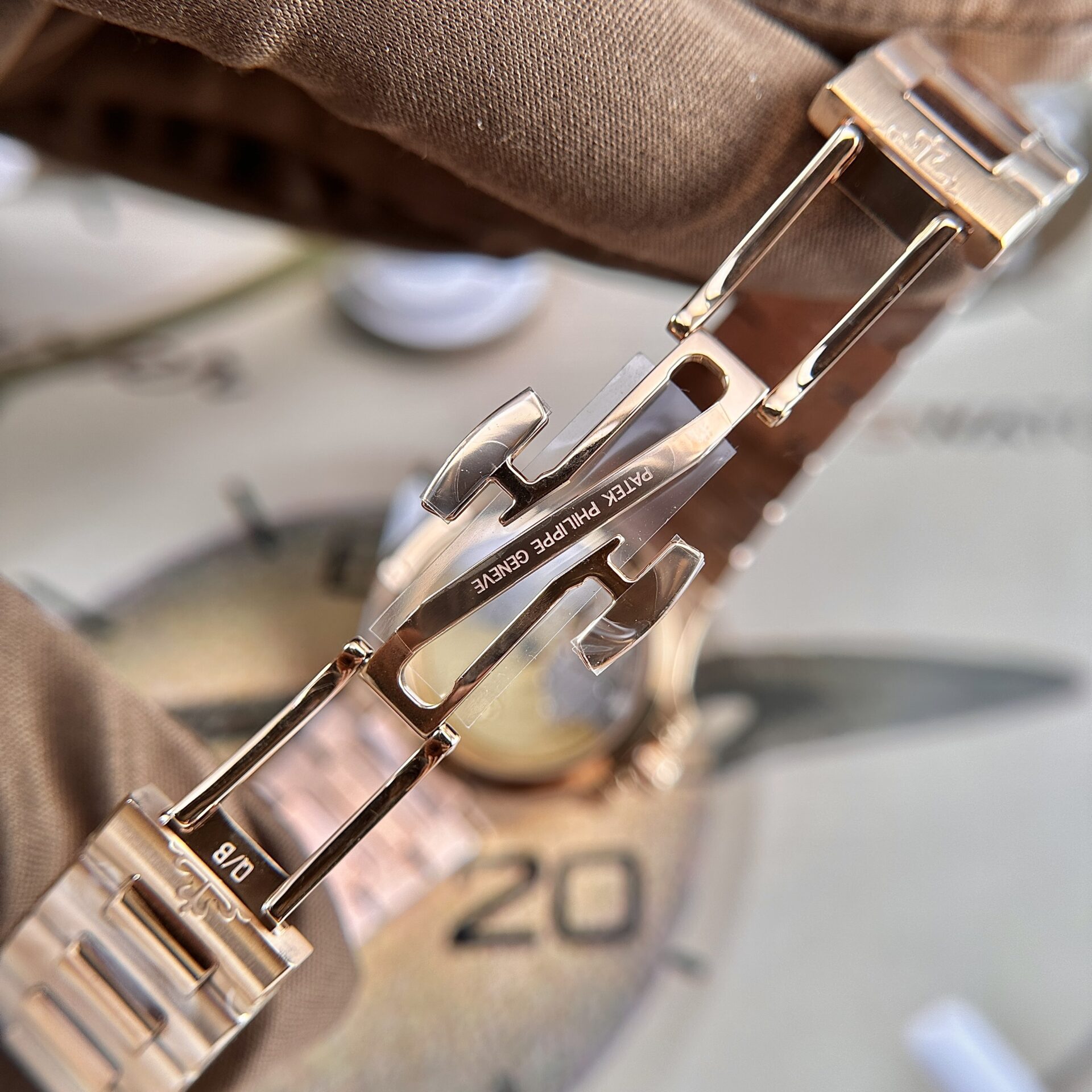 Patek Philippe Nautilus 7118 Watch Rose Gold 35.2mm - Image 10