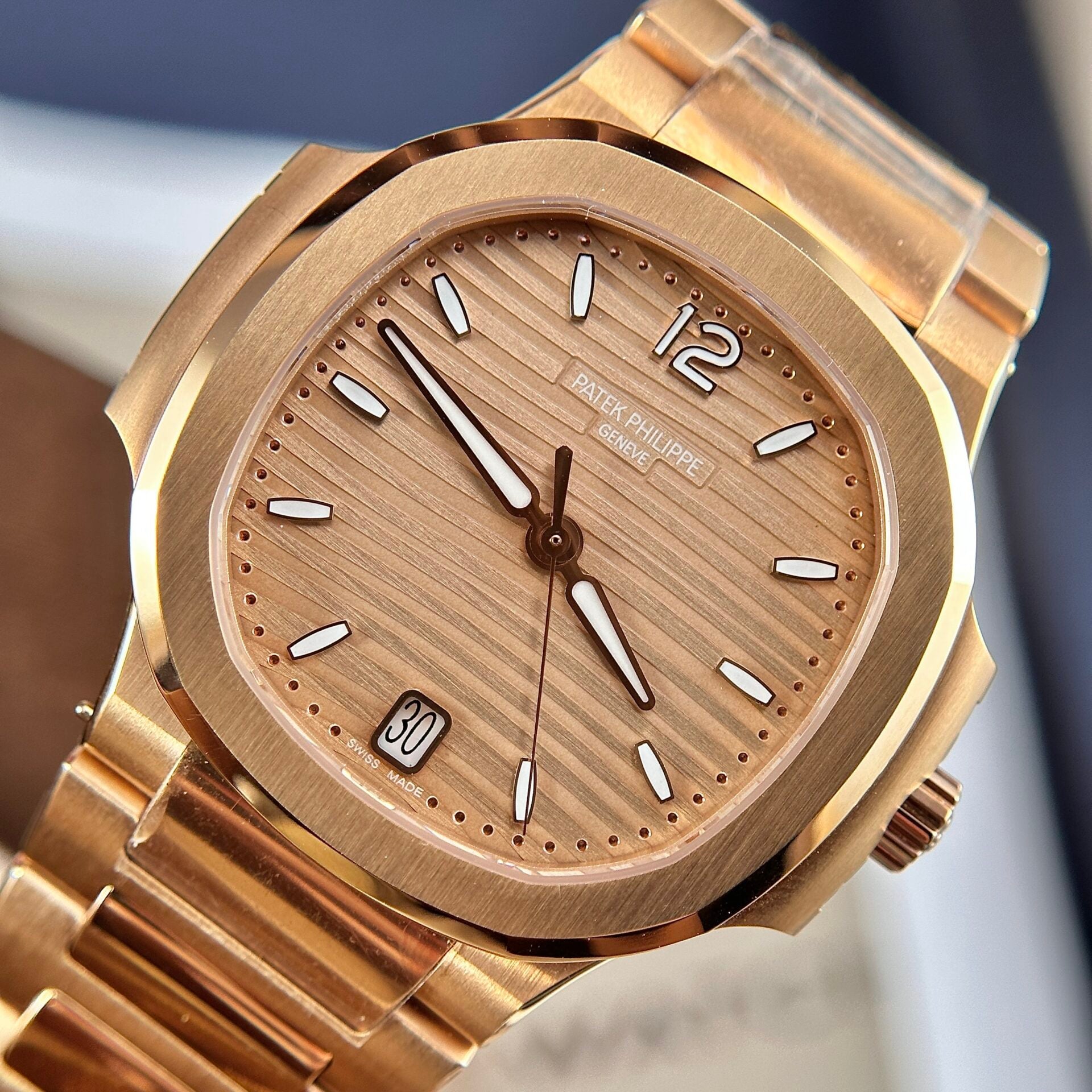 Patek Philippe Nautilus 7118 Watch Rose Gold 35.2mm - Image 3