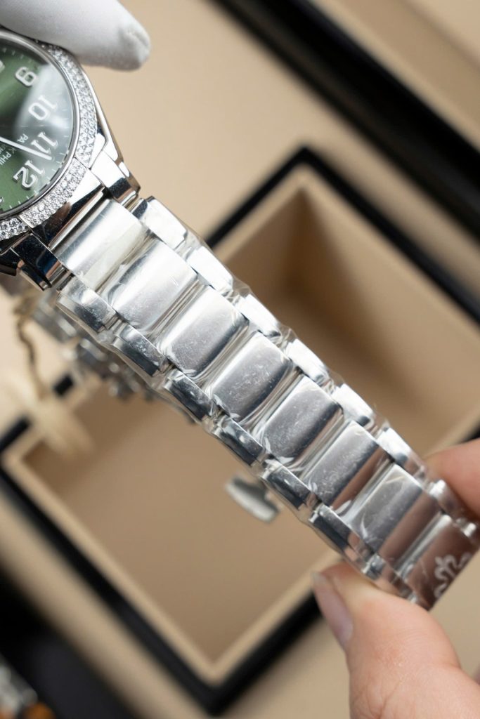 Đồng Hồ Patek Philippe Twenty 4 7300 Replica 11 Mặt Xanh Lá Cây Dây Kim Loại 36mm (2)