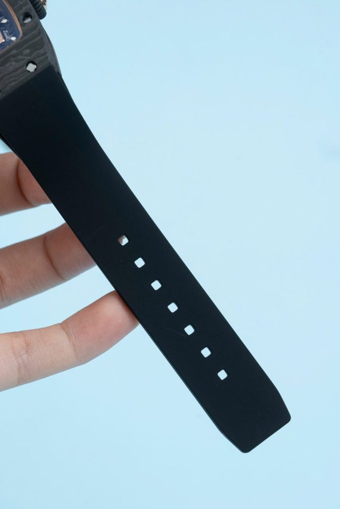 Đồng Hồ Richard Mille RM07-01 Fake 11 Vỏ Carbon Dây Cao Su Đen 36mm (1)