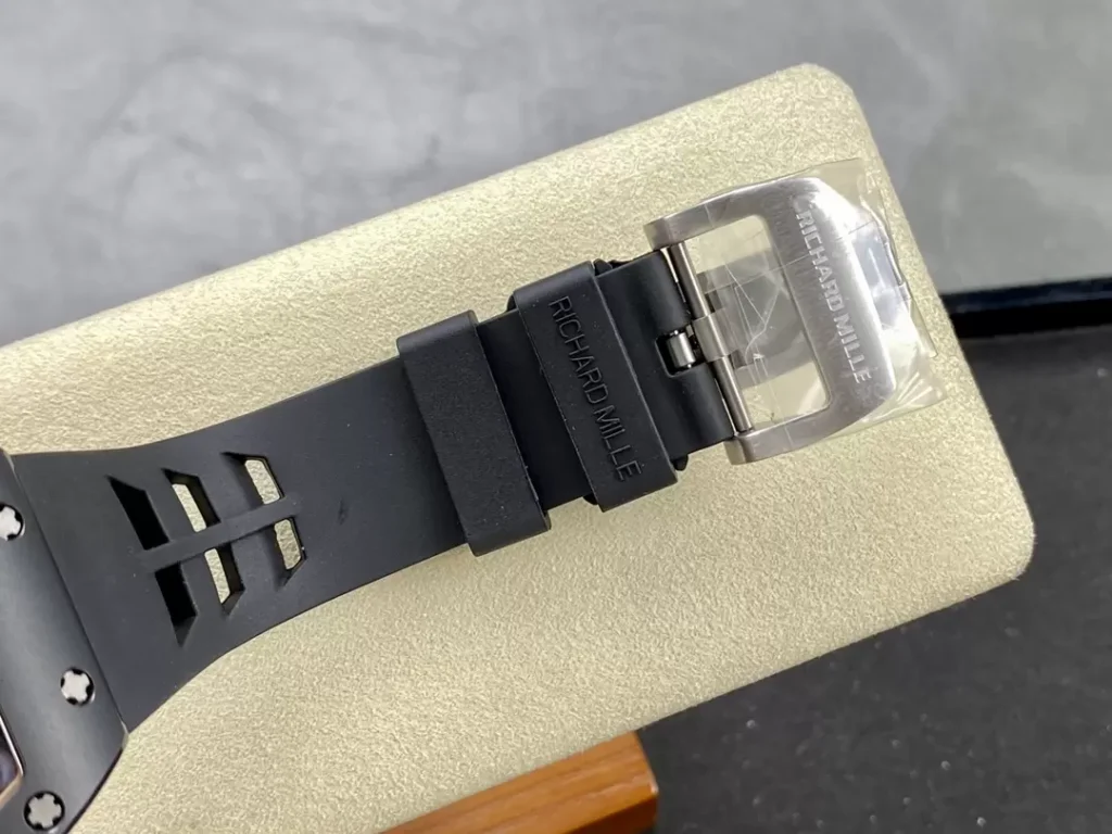 Đồng Hồ Richard Mille RM47 Samurai Tourbillon Ceramic Replica (1)