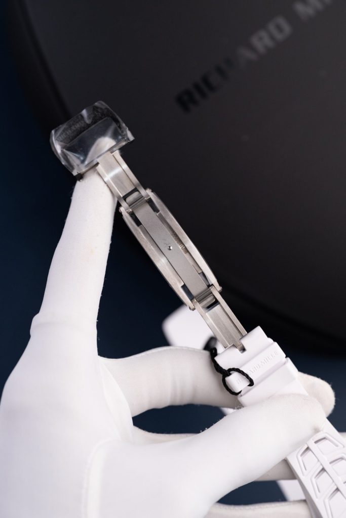 Đồng Hồ Richard Mille Rm35-02 Màu Trắng Rep 11 Vỏ Carbon Siêu Nhẹ Nhà Máy ZF 44mm (1)