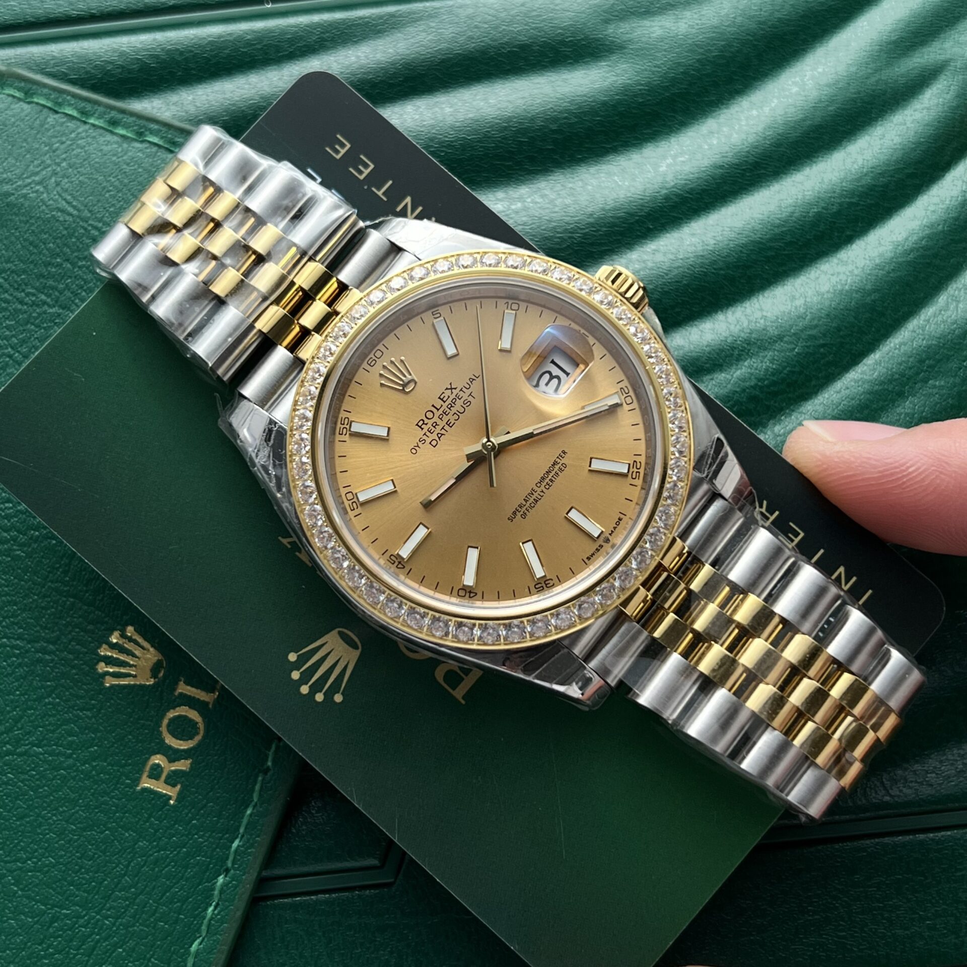 Rolex Date Just Watch Demi Gold Diamonds Bezel 36-41mm - Image 2