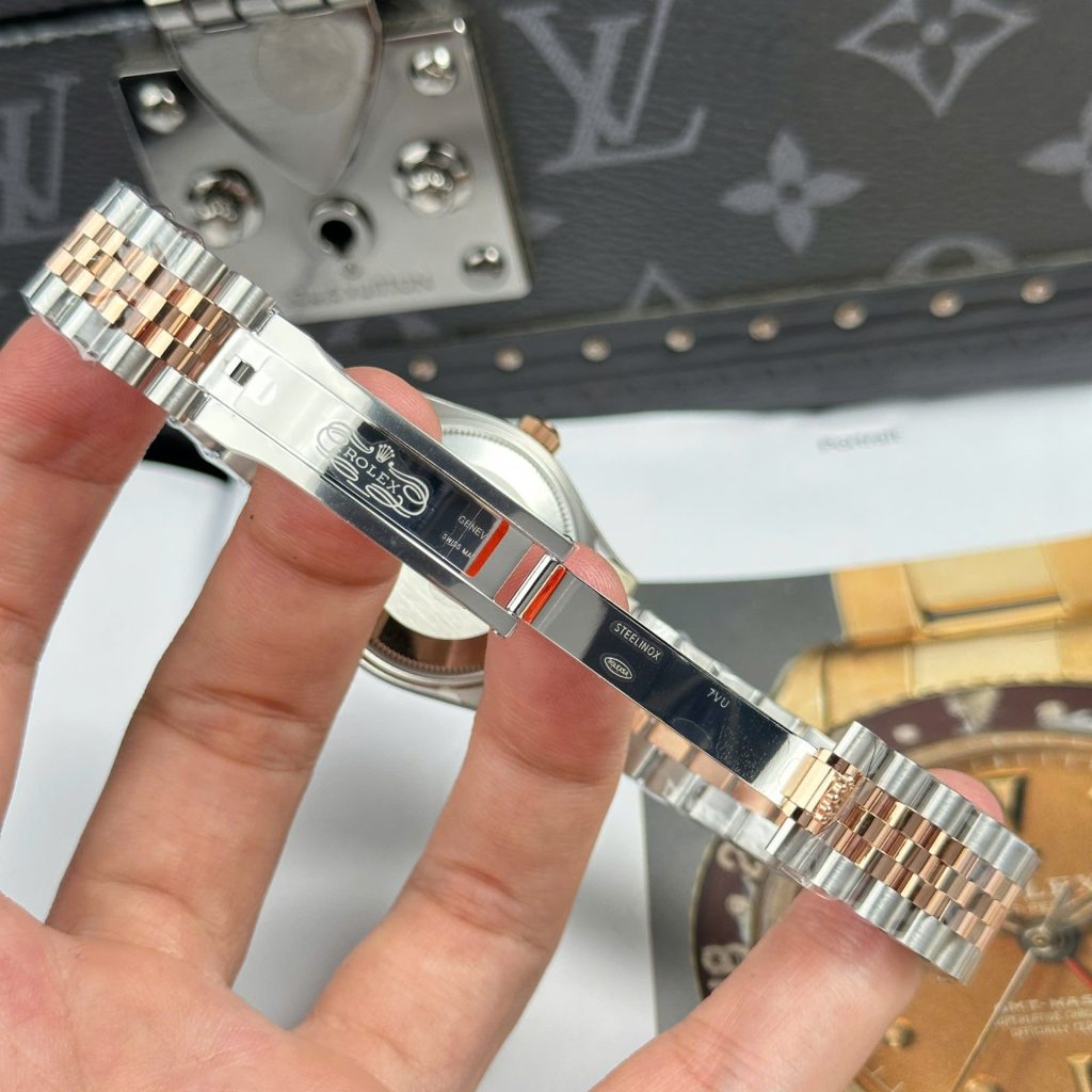 Đồng Hồ Rolex DateJust Mặt MOP Rep 11 Mạ Vàng Hồng Viền Đính Đá Xưởng THB 31mm (2)