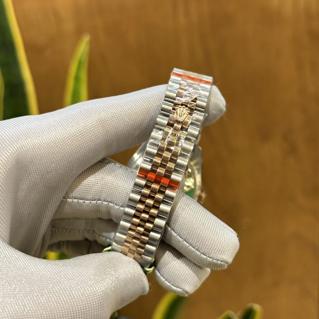 Đồng Hồ Rolex DateJust Nữ Đính Đá Mặt Chocolate Fake Cao Cấp 31mm (5)