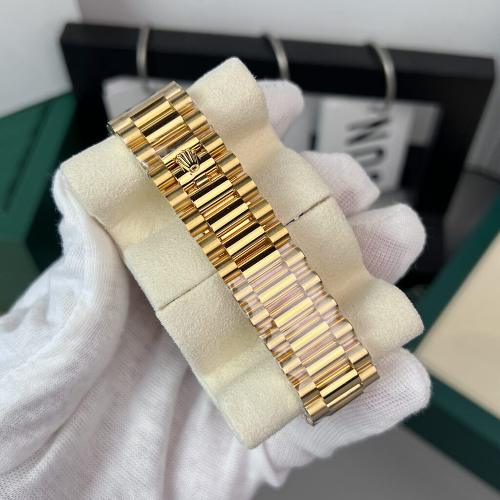 Đồng Hồ Rolex Day-Date Bọc Vàng Mặt Số Vàng Champagne GM V2 (9)