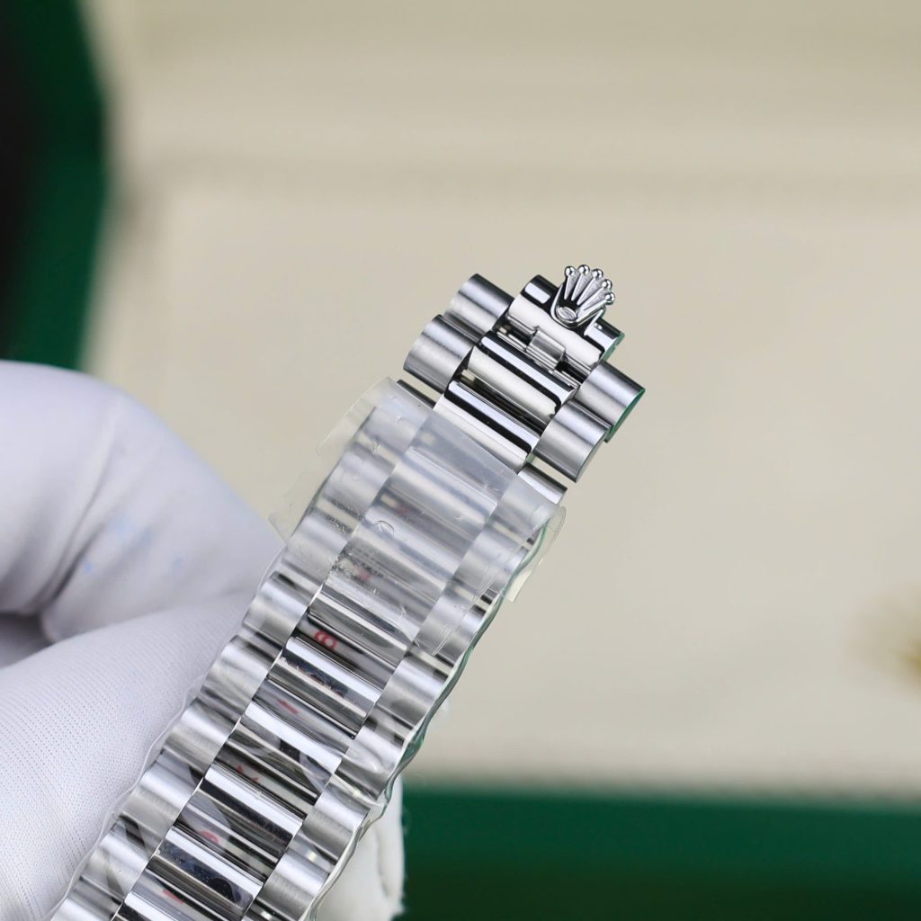 Đồng Hồ Rolex Day-Date Cọc Số 7 Màu Chế Tác Đính Kim Cương Moissanite GMF 40mm (2)