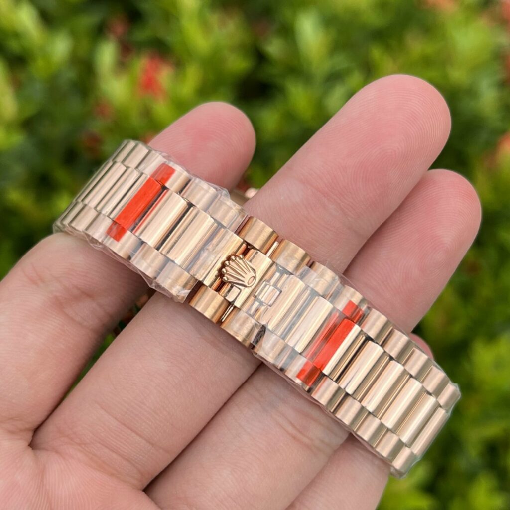 Đồng Hồ Rolex Day-Date Mặt Chocolate Cọc Số La Mã EW 40mm (1)