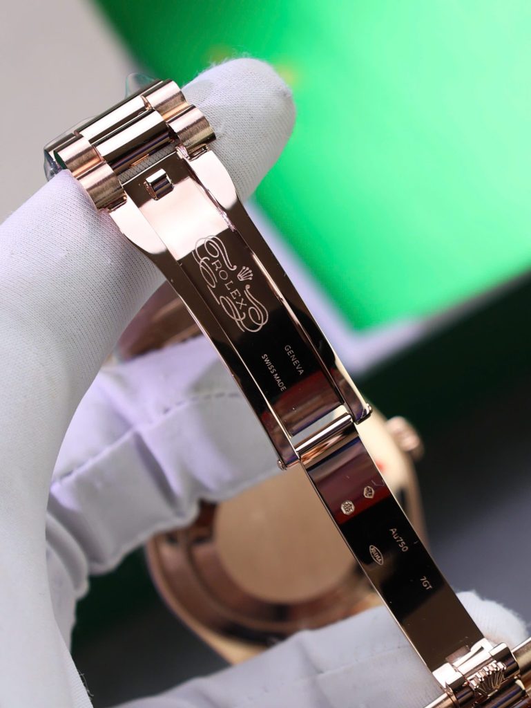 Đồng Hồ Rolex Day-Date Mặt Xanh Lá Cây Chế Tác Bọc Vàng Thật Trọng Lượng 186Gram QF 40mm (2)