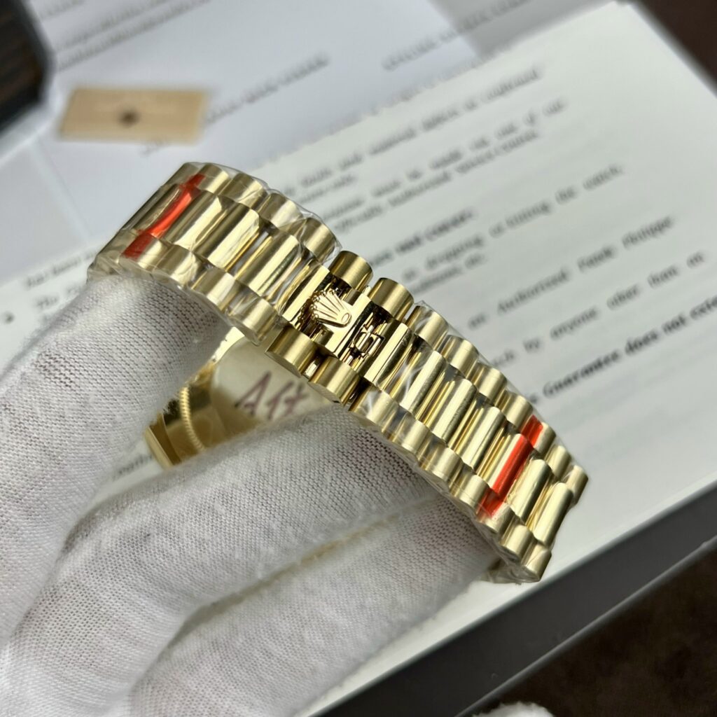 Đồng Hồ Rolex Day-Date Replica 11 Mặt Xà Cừ Nhà Máy TW 40mm