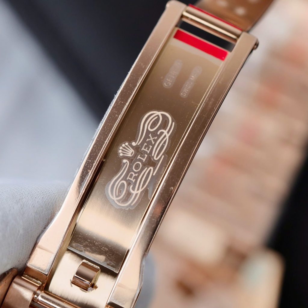 Đồng Hồ Rolex GMT-Master II 126715CHNR Replica 11 Mạ Vàng Hồng Mặt Đá Mắt Hổ 40mm (2)