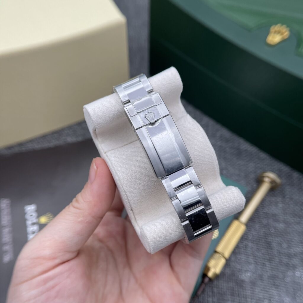 Đồng Hồ Rolex GMT Master II Black Dial Nhà Máy Clean 40mm (4)