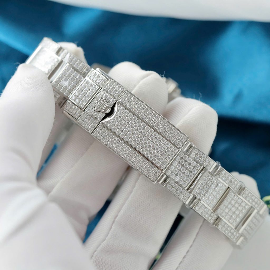 Đồng Hồ Rolex GMT-Master II Replica 11 Đính Sapphire Và Kim Cương Moissanite 40mm (2)