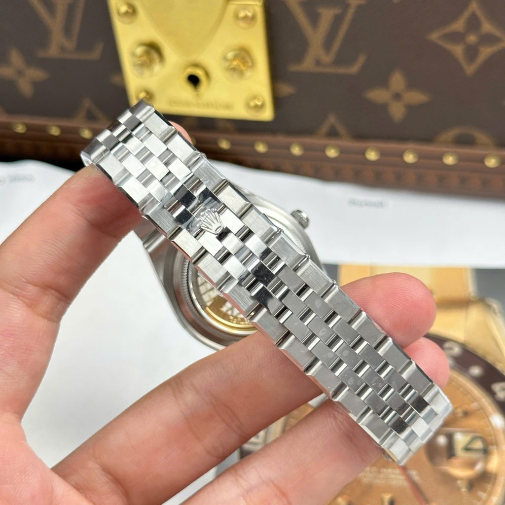 Đồng Hồ Rolex Land-Dweller 127236 Replica 11 Mặt Xanh Băng Họa Tiết Tổ Ong 36mm (2)