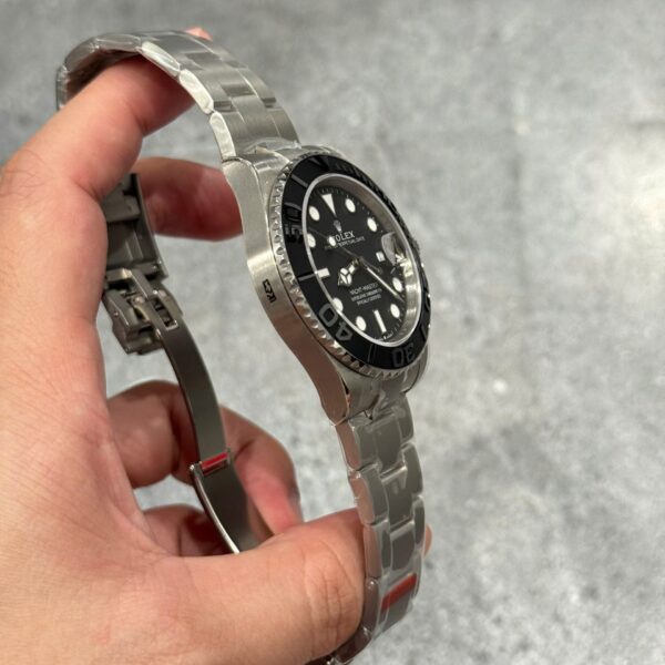 Rolex Yacht Titanium 226627 Watch Super Light 42mm - Image 4