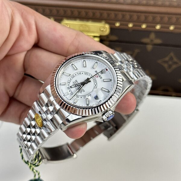Rolex Watch Sky Dweller 326934 Dial White Strap Jubilee 42mm - Image 4