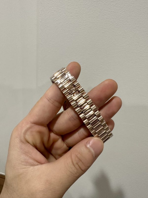 Đồng Hồ Rolex Replica 11 Day-Date 128235 Bọc Vàng Thật Mặt Thiên Thạch 36mm (2)