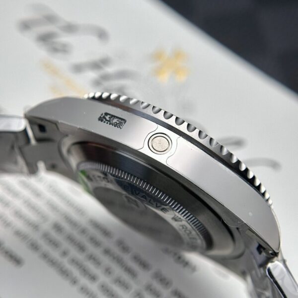 Rolex Watch Sea-Dweller 126600 Black Dial 43mm - Image 4