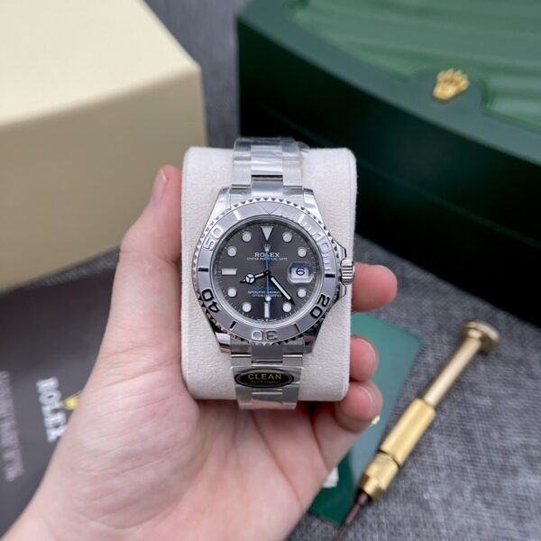 Rolex Yacht 116622  Watch Grey Dial 40mm
