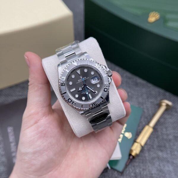 Rolex Yacht 116622  Watch Grey Dial 40mm - Image 2