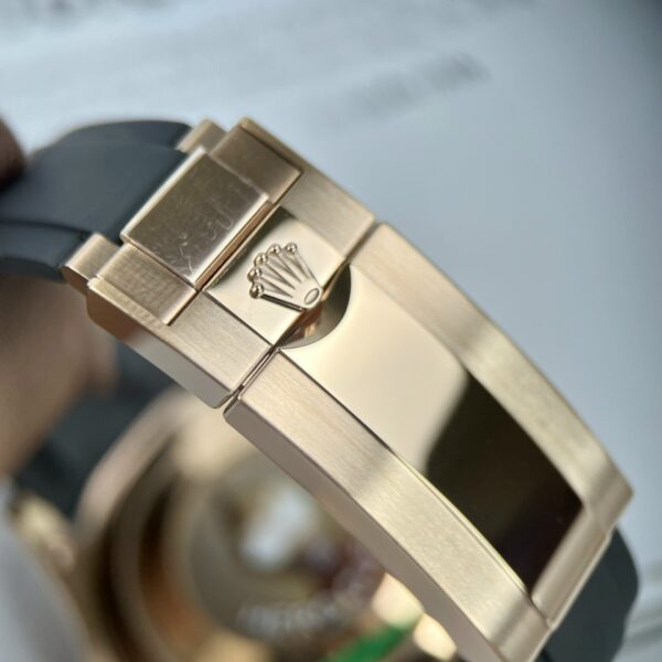 Rolex Yacht-Master 116655 Watch Rose Gold 40mm - Image 7