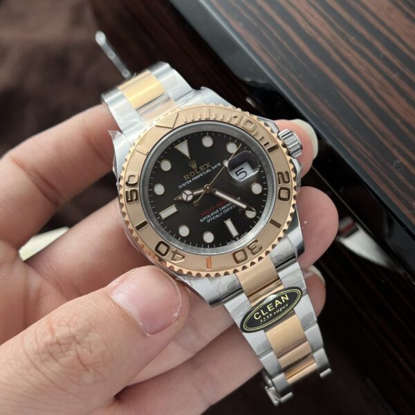 Rolex Yacht 126621 Watch Dial Chocolate 40mm - Image 2