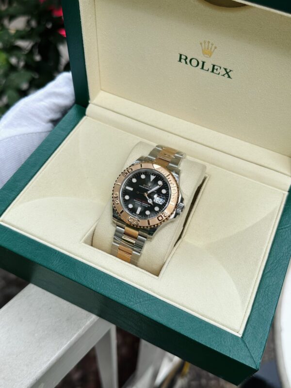 Rolex Yacht 126621 Watch Black Dial 40mm - Image 4